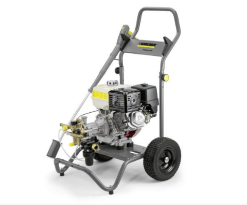 High pressure cleaner with 150 bar pressure with a Gasoline engine.